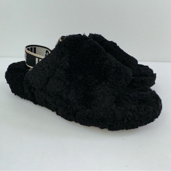 UGG Women's Fluff Yeah 1095119 Black Slide Sandals - Size 6 - Picture 1 of 9